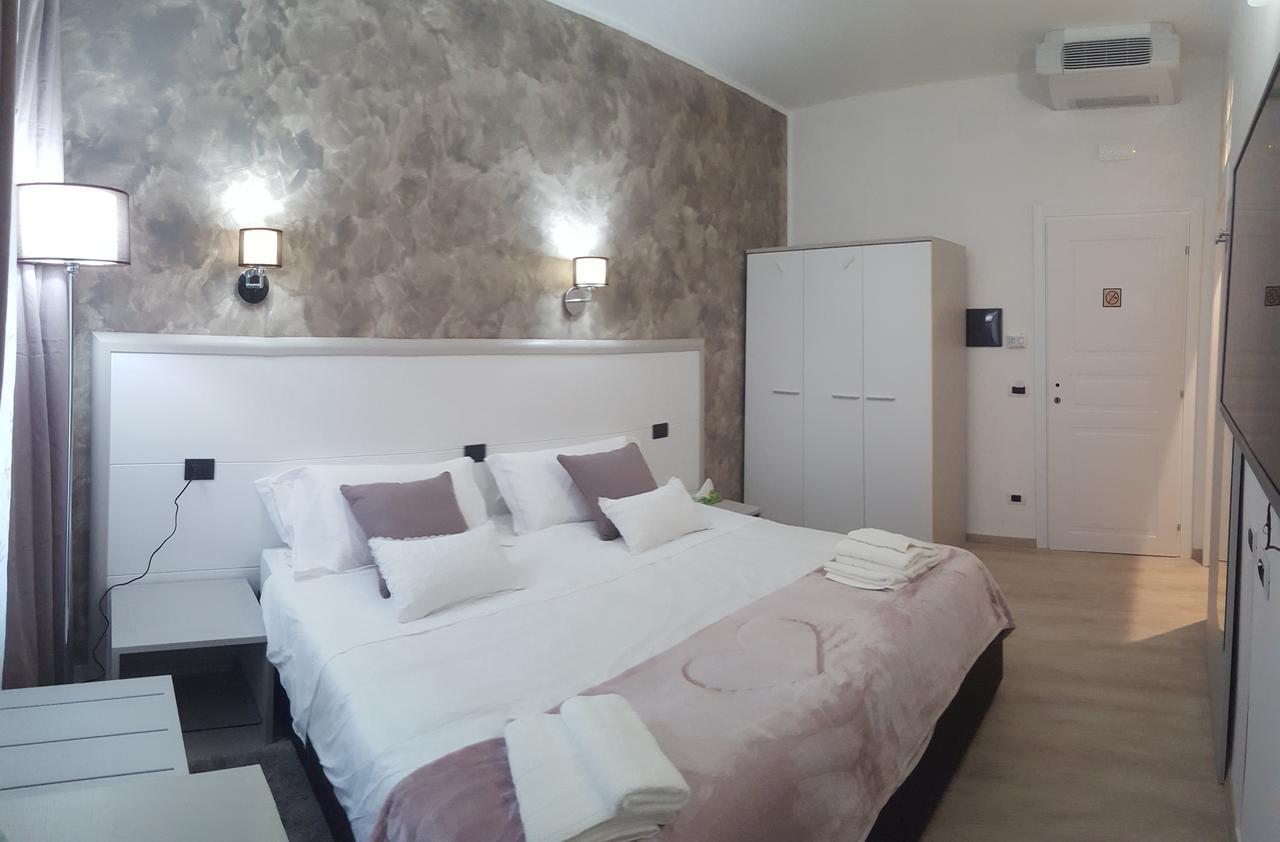 La Casa Di Atena Sassari Bagian luar foto