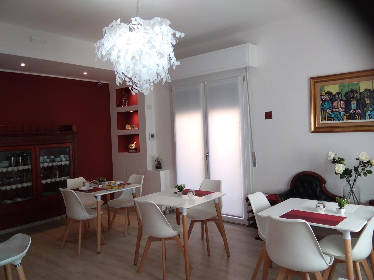 La Casa Di Atena Sassari Bagian luar foto